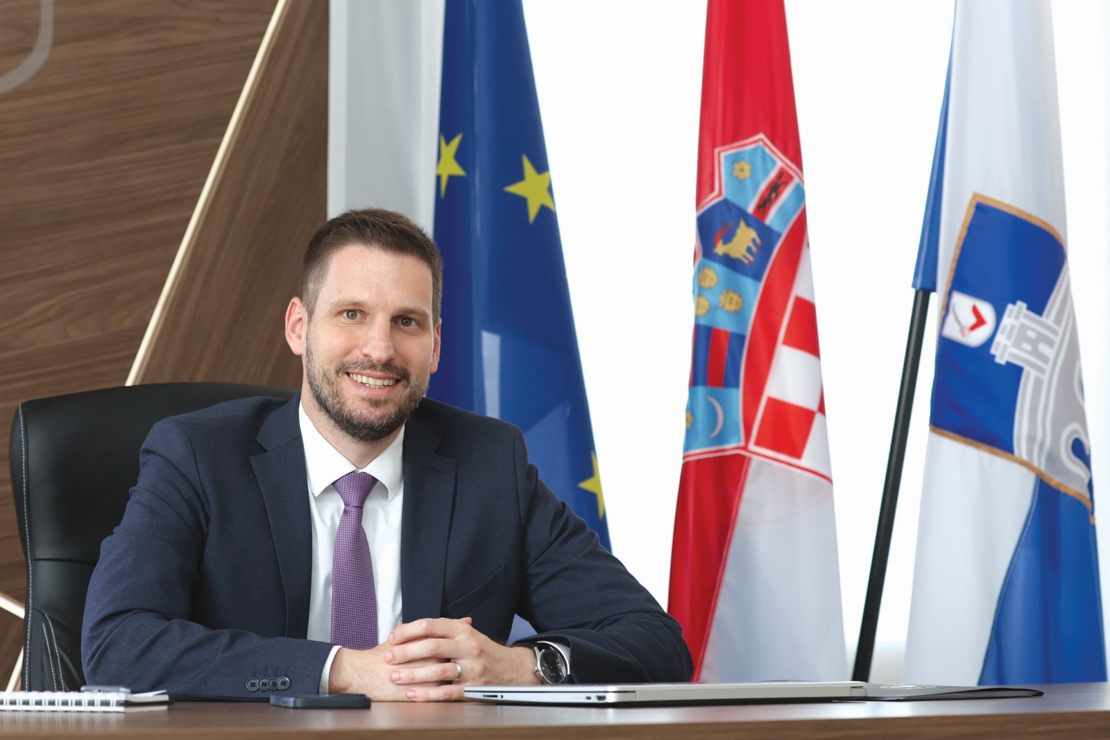 Anketa: Kako ocjenjujete rad gradonačelnika Ivana Radića