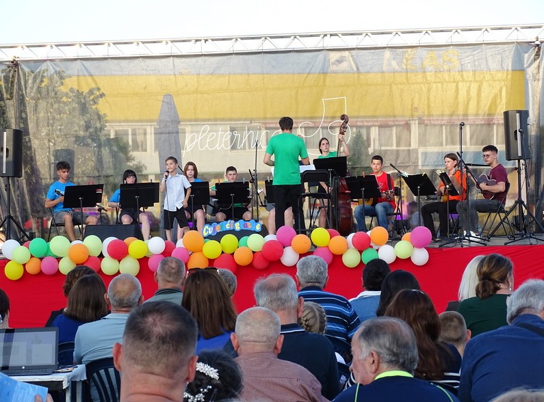 Lipanjski dani u Pleternici započeli uz talentirane "Cvjetiće glazbe"