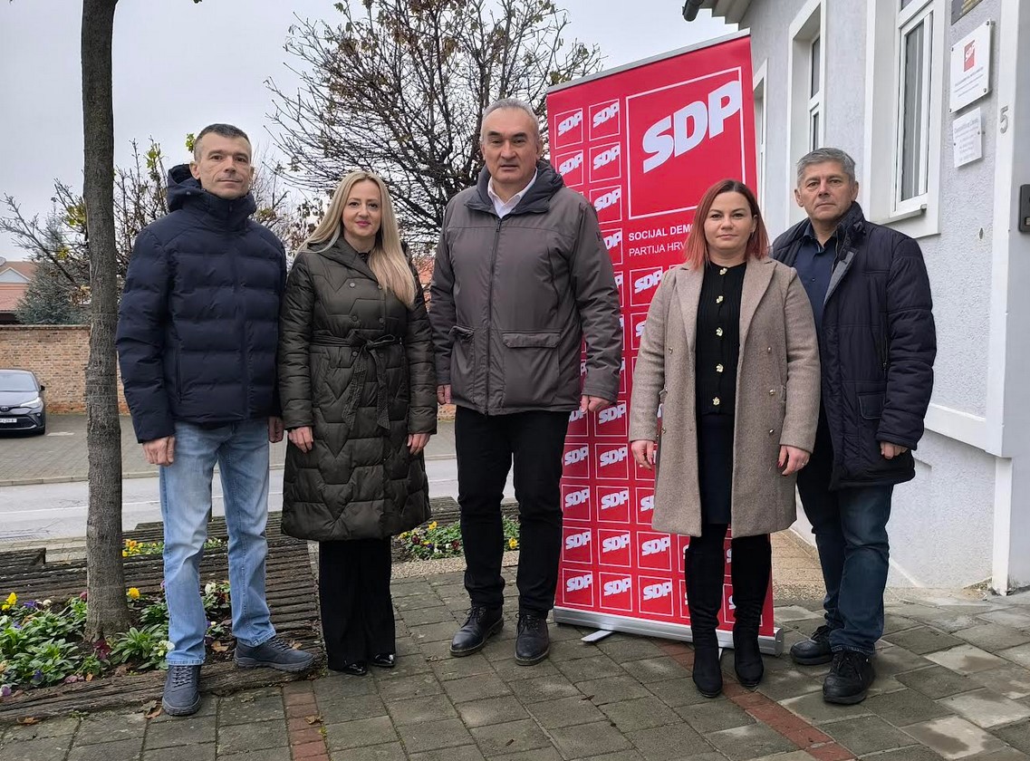 SDP upozorava: "Ne damo našu zemlju"
