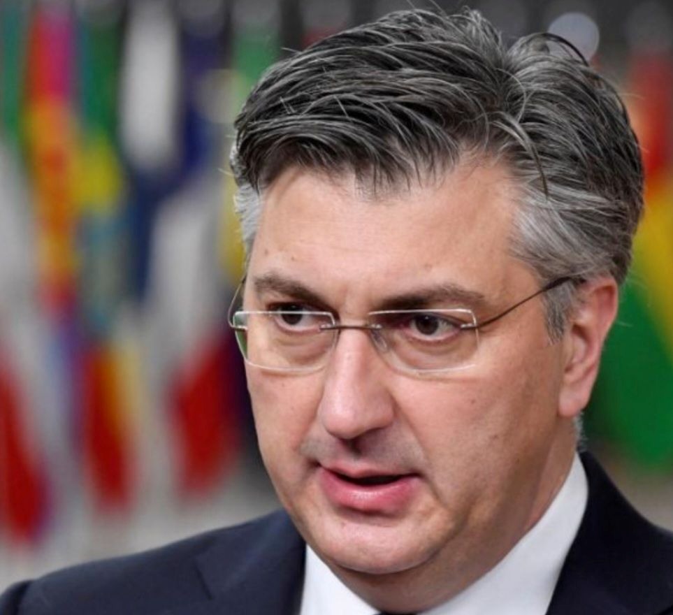 Andrejev politički gambit