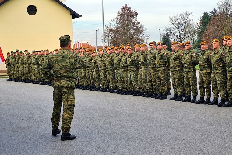 Brojni razlozi za odgodu vojnog roka: Tko sve i pod kojim uvjetima može odgoditi služenje