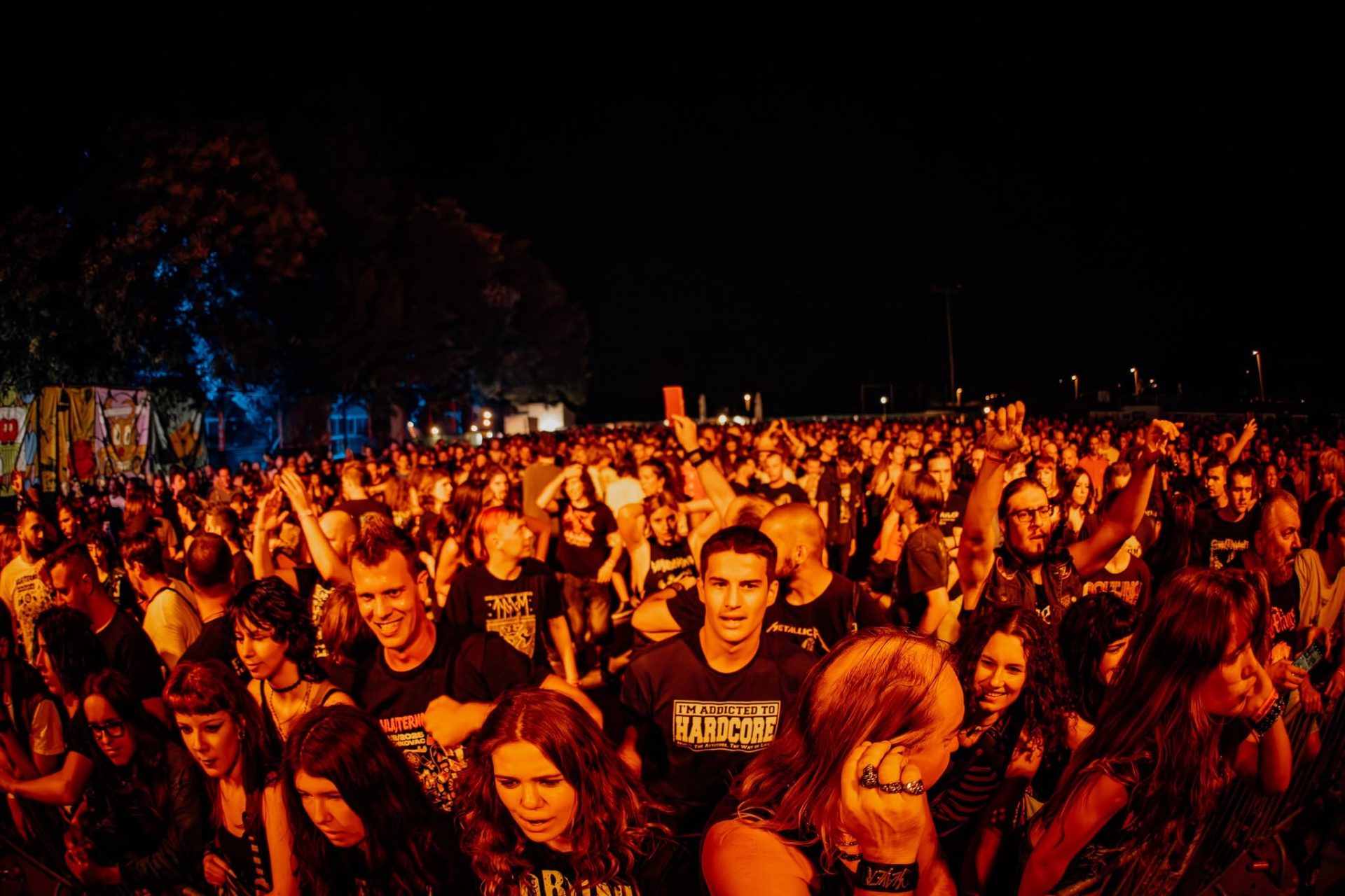 ŠKOTSKI ANARHO-PUNK VETERANI STIŽU U BENKOVAC: Brkovi predvode domaću invaziju