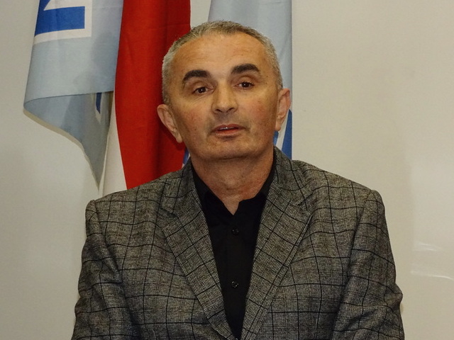 Miličević pod paljbom: građani čekaju, radovi stoje