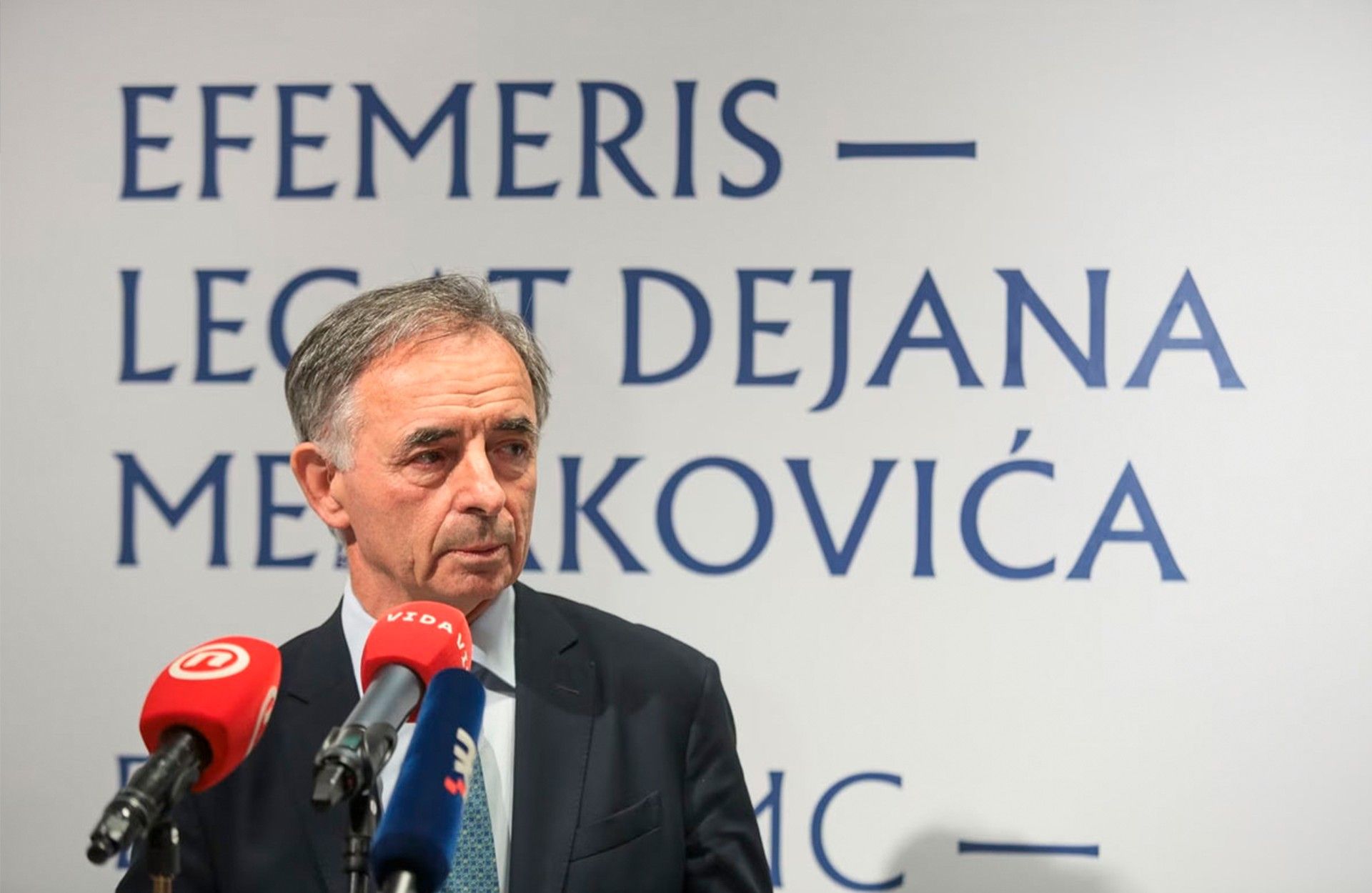 Izložba ideologa SANU  je provokacija, dovoljno za miran(!) prosvjed. Pitanje je - čemu maske