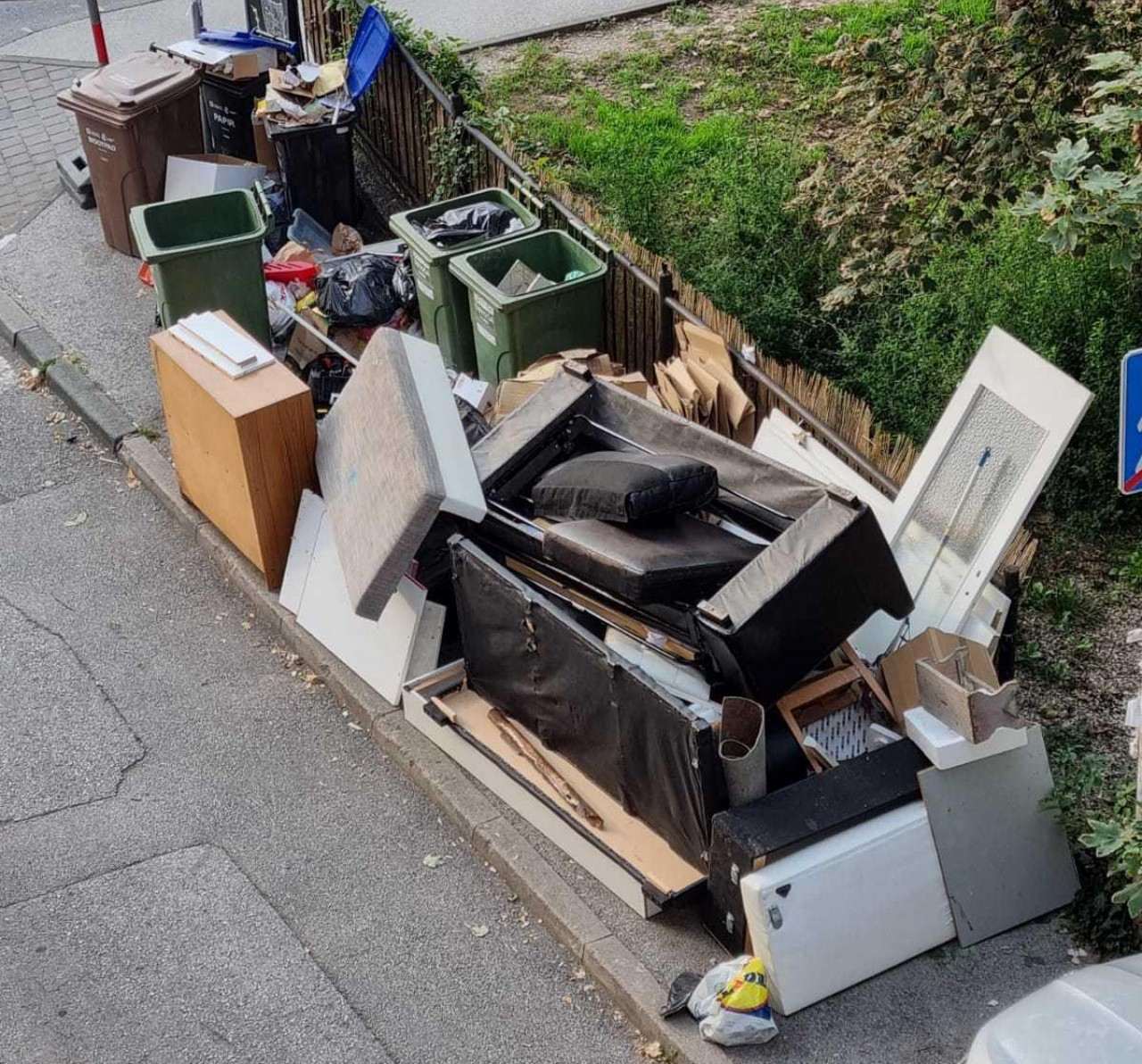 GLOMAZNI OTPAD: Počinje odvoz u Slavonskom Brodu