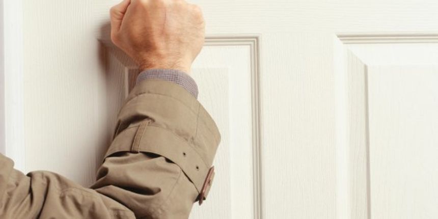 Lažna dostavljačica uređaja za masažu prevarila 92-godišnjakinju i ukrala novac iz stana