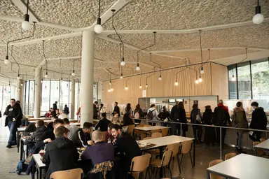 Prosvjed studenata u Zagrebu zbog zatvorene menze: mjesecima bez subvencionirane prehrane