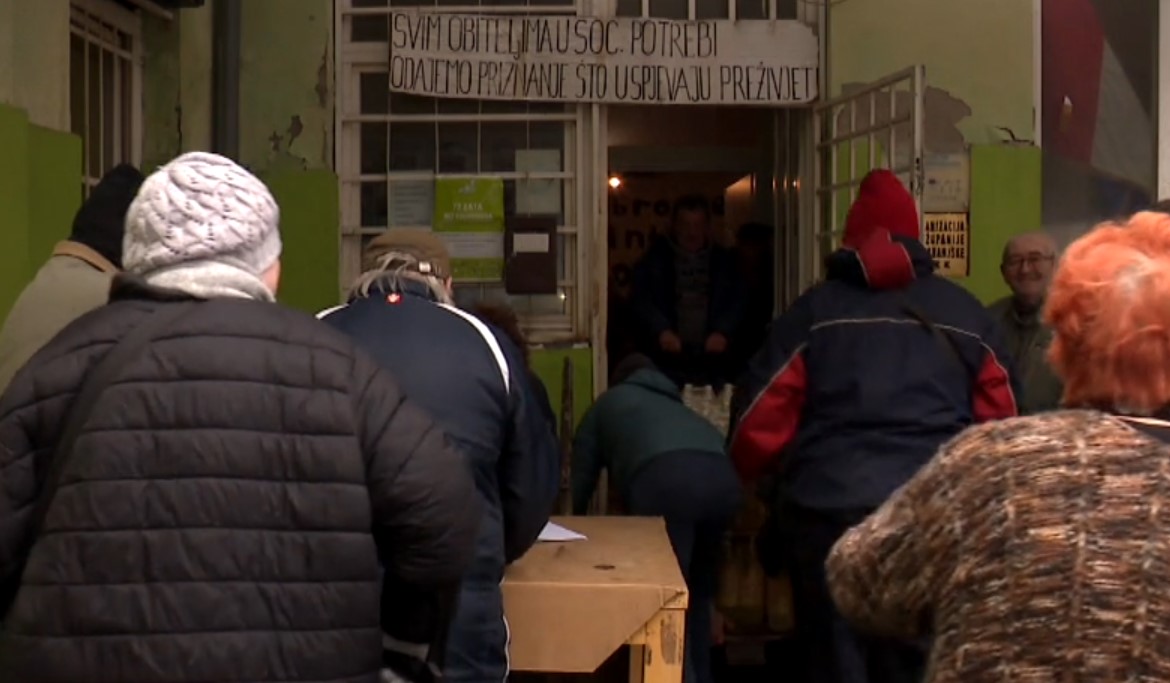 Dok mnogi jedva preživljavaju, Rijeka ljubavi ne odustaje od pomoći