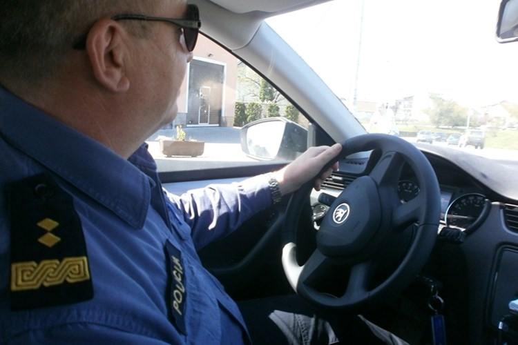 Mladi vozač zaustavljen u Rešetarima: Odbio test na droge, vozio bez pojasa i s tehnički neispravnim automobilom
