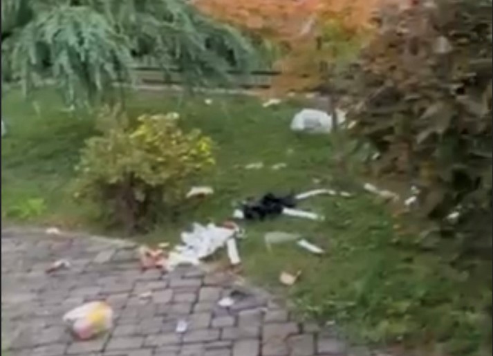 Dvorište gradonačelnika Duspare zasuto otpadom, počinitelj ubrzo pronađen