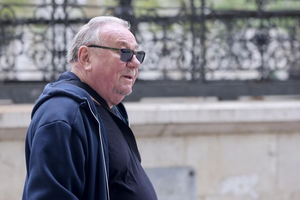 Mladić s nožem došao na vrata Vladimira Šeksa