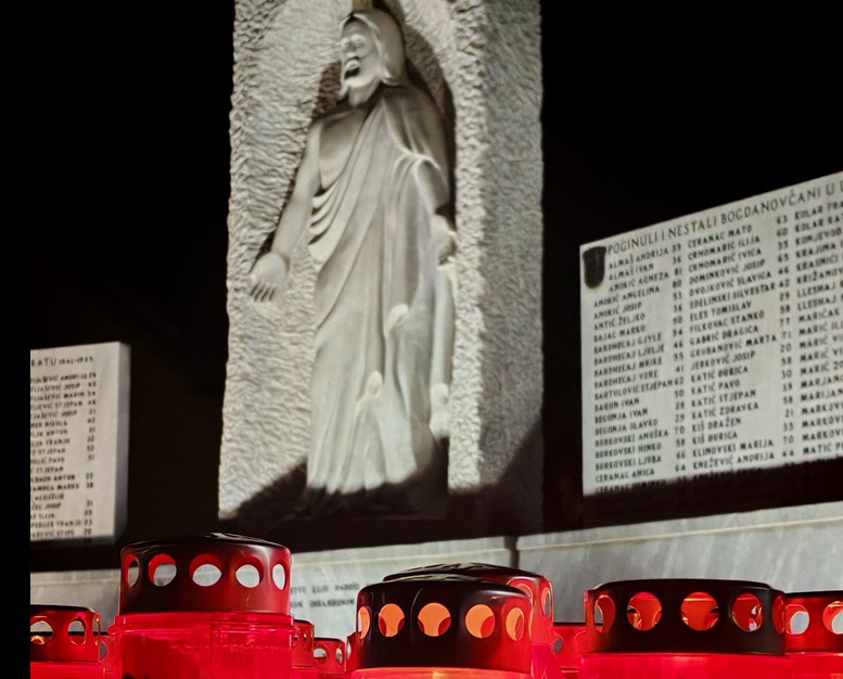 Bogdanovci obilježili 34 godine od herojske obrane i stradanja