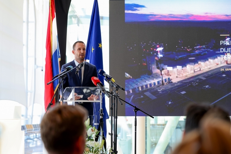 NOVI TERMINAL TEK JE POČETAK: Slijede pista od 95 milijuna eura i vlak do zračne luke